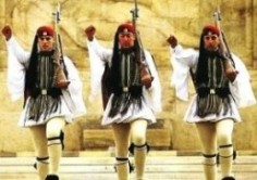 Athènes les 'Tsoliades'